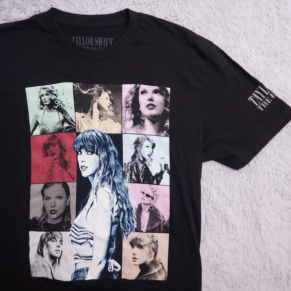 Taylor Swift Shirt Womens Small Eras Tour Graphic Print Top Double Sided Band S - Picture 3 of 8